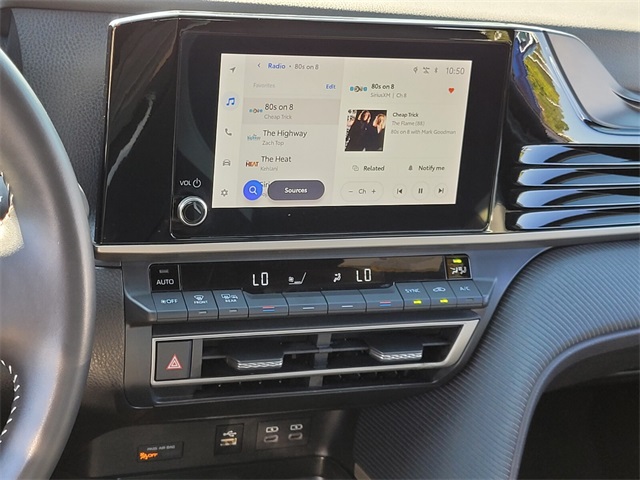 2025 Toyota Camry SE photo 21