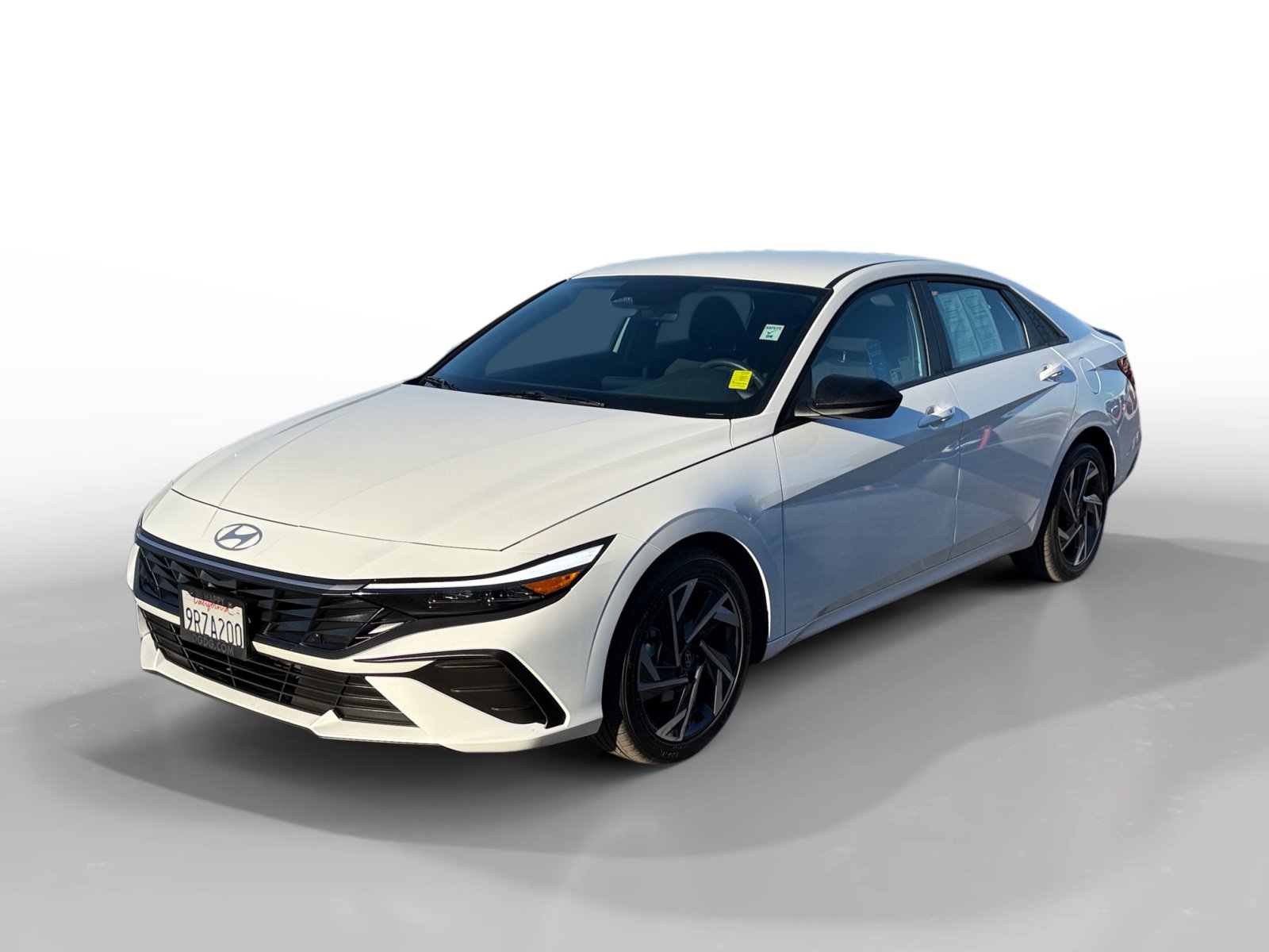 2025 Hyundai Elantra SEL's photo