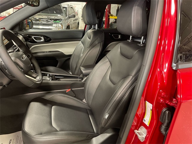 2025 Jeep Compass Limited photo 11