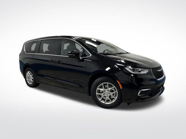 2026 Chrysler Pacifica photo 33