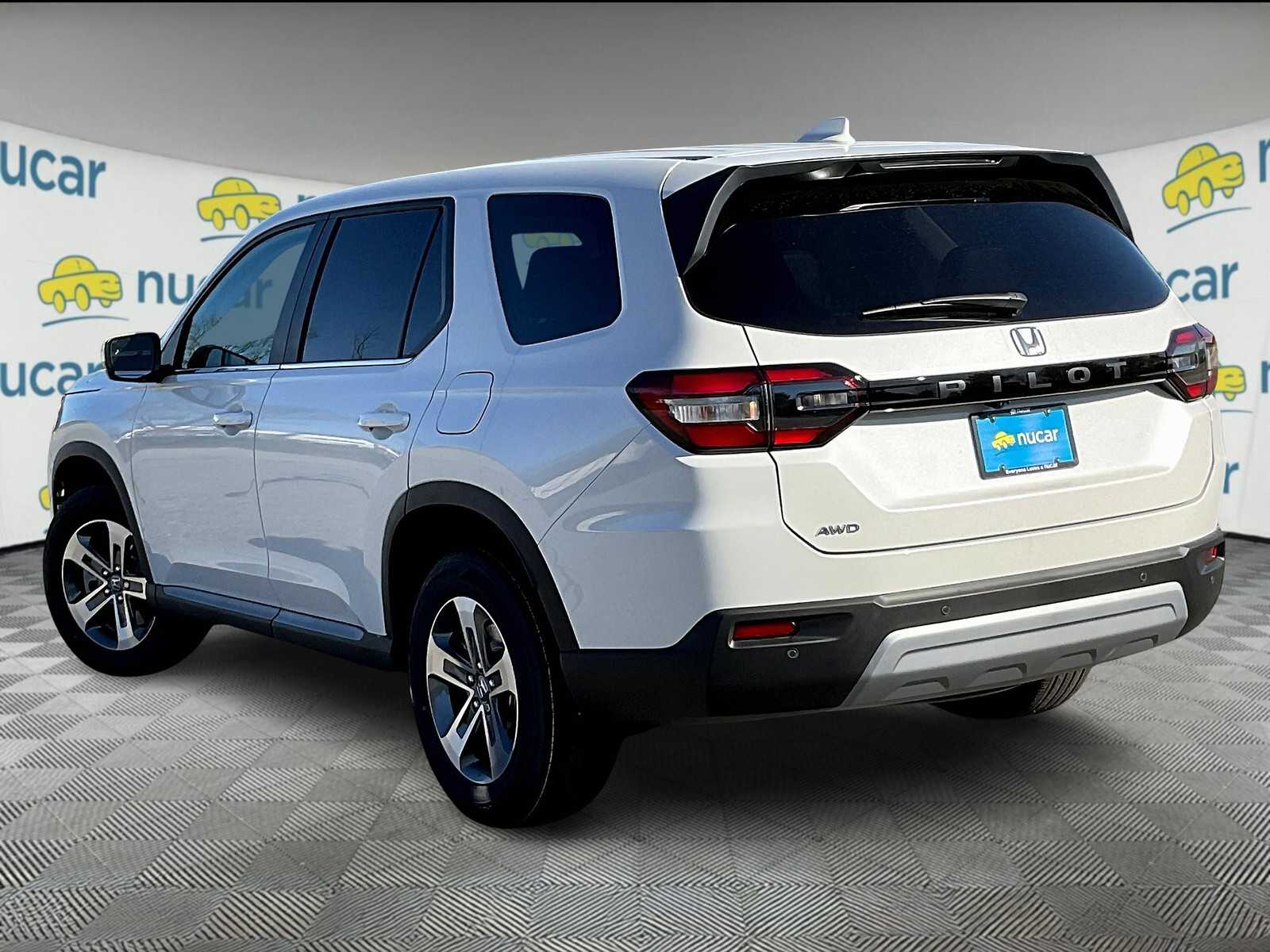 2025 Honda Pilot EX-L photo 4