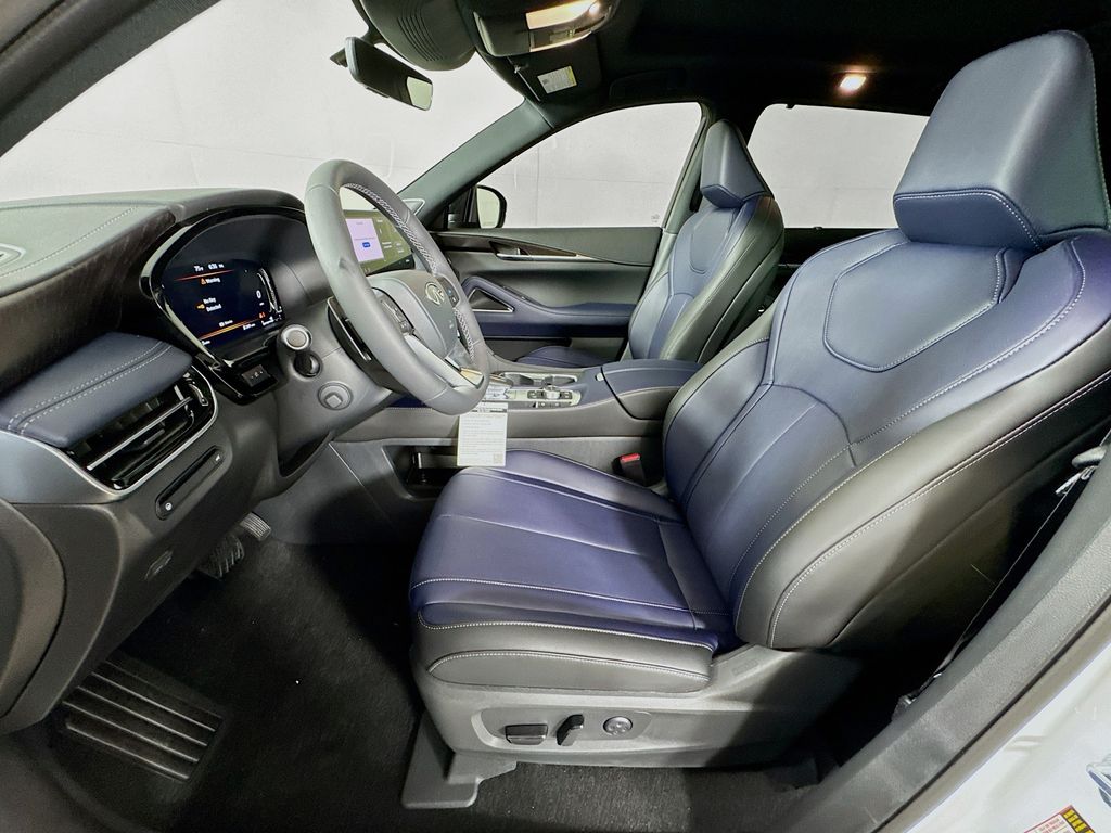 2026 Infiniti QX60 Luxe photo 21