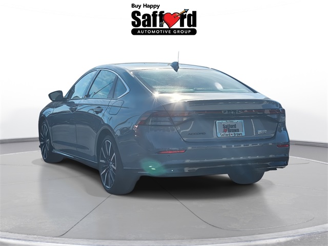 2023 Honda Accord Hybrid Touring photo 2