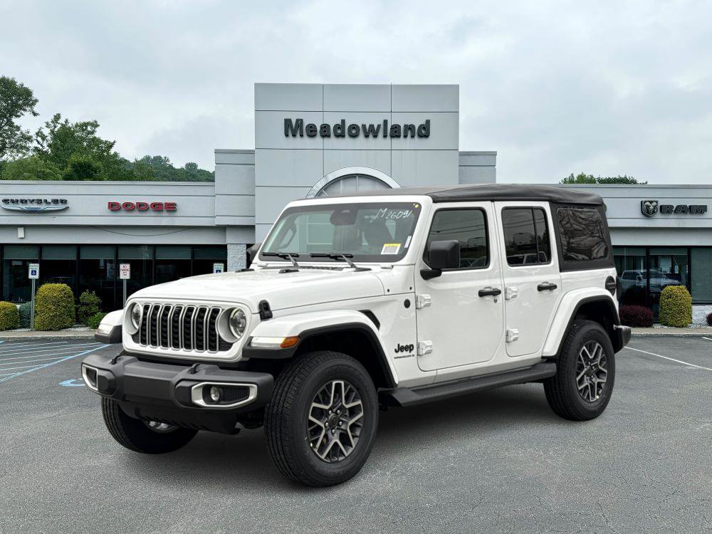 2026 Jeep Wrangler 4-Door Sahara's photo
