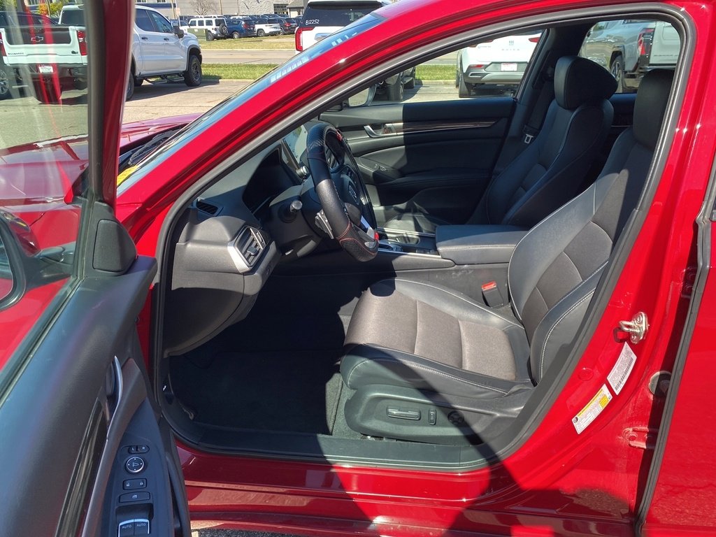 2018 Honda Accord Sport 1.5T photo 9