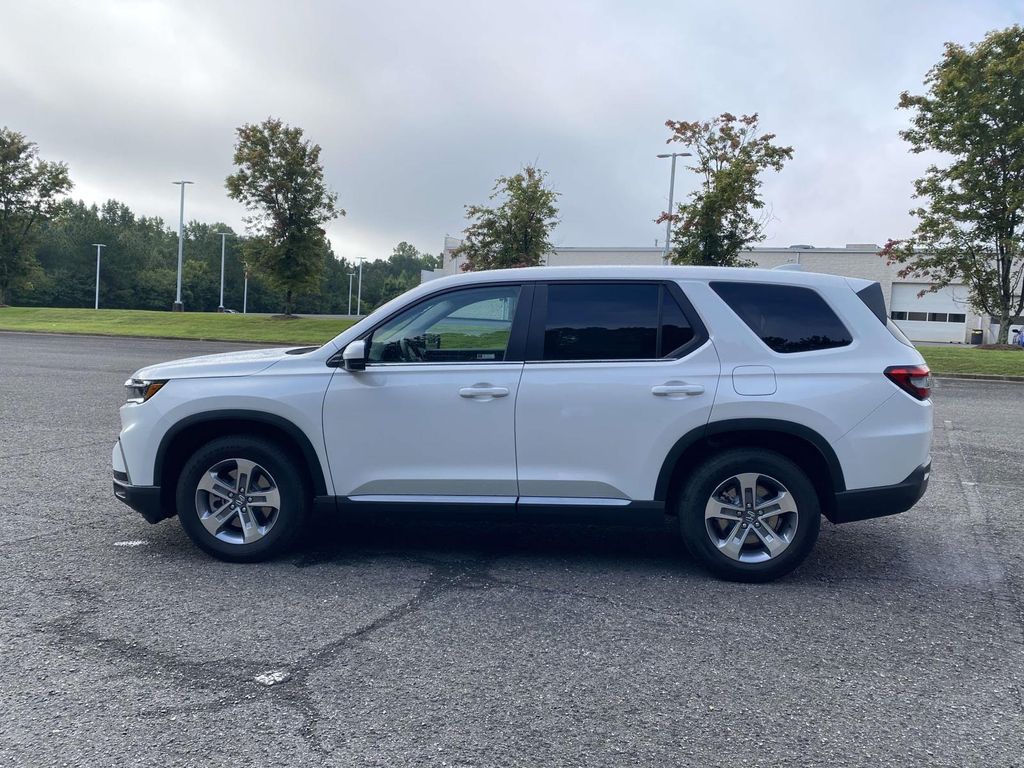 2025 Honda Pilot EX-L photo 2