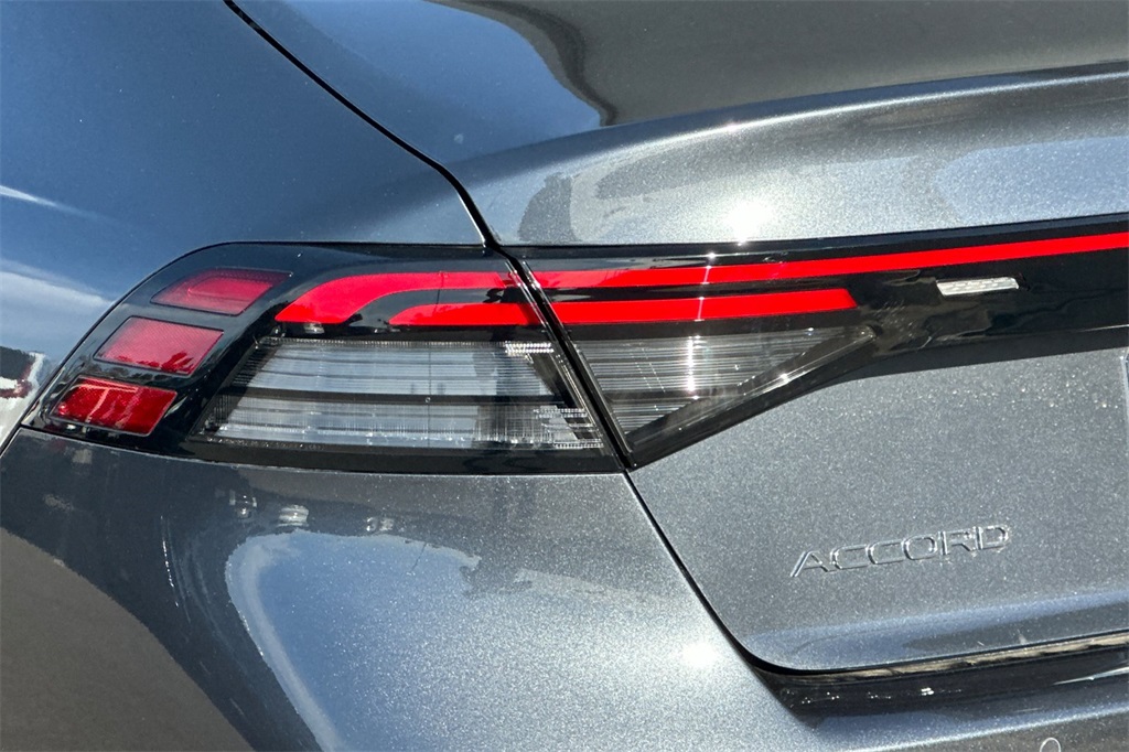 2025 Honda Accord Hybrid EX-L photo 24