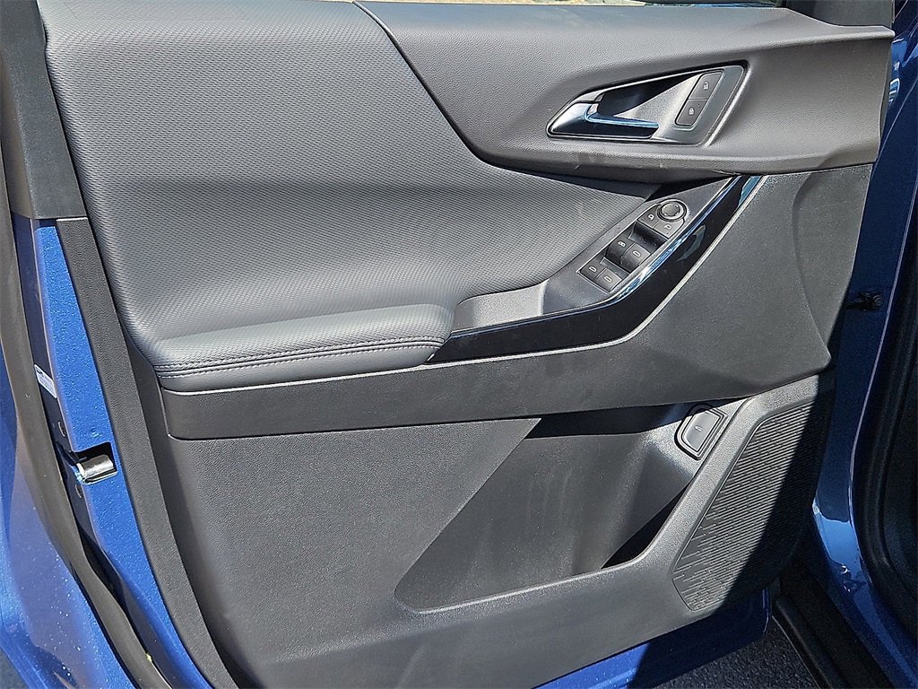 2026 Chevrolet Equinox LT photo 13