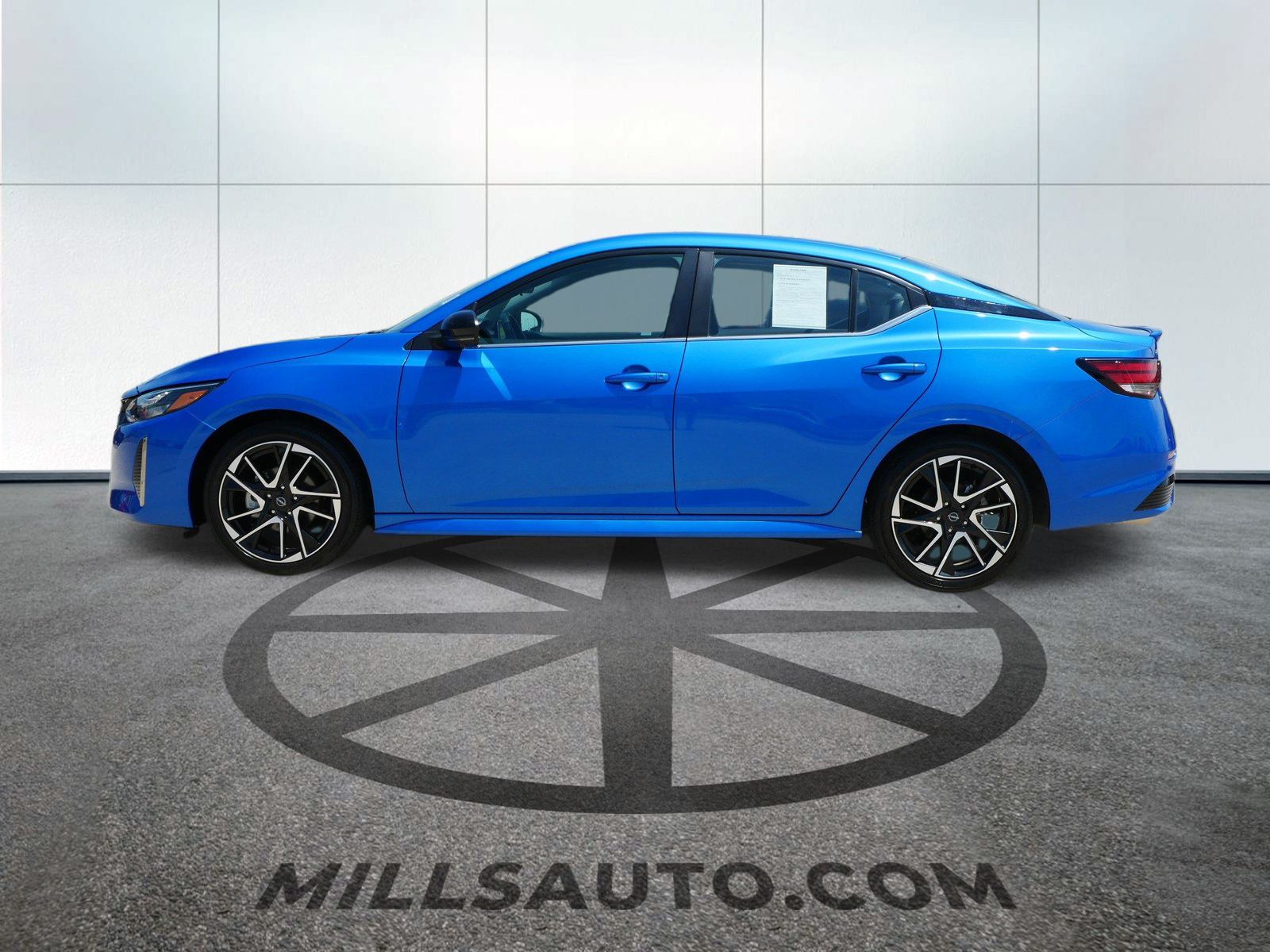 Used 2024 Nissan Sentra SR with VIN 3N1AB8DV9RY331121 for sale in Willmar, Minnesota