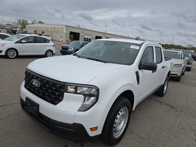 2025 Ford Maverick XL's photo