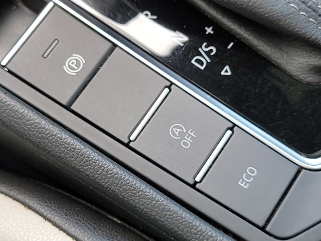 2021 Volkswagen Jetta R-Line photo 37