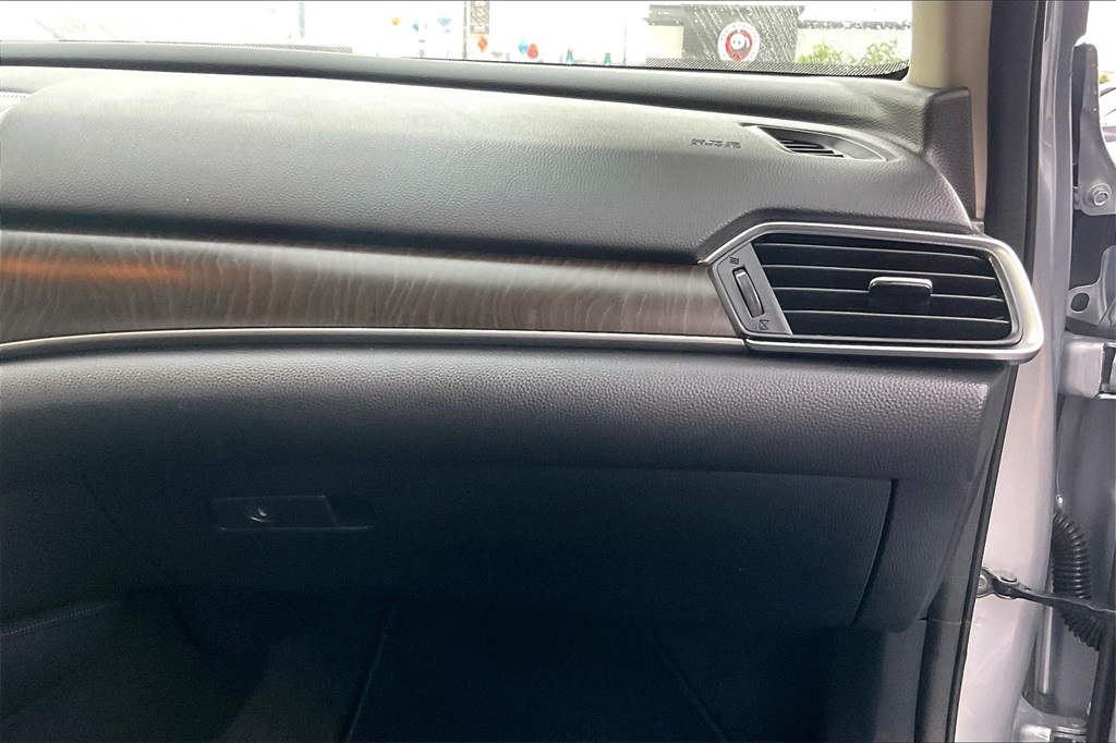 2018 Honda Accord EX-L 2.0T photo 15