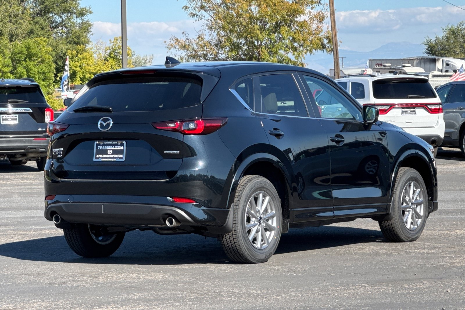 2025 Mazda CX-5 2.5 S Preferred photo 4