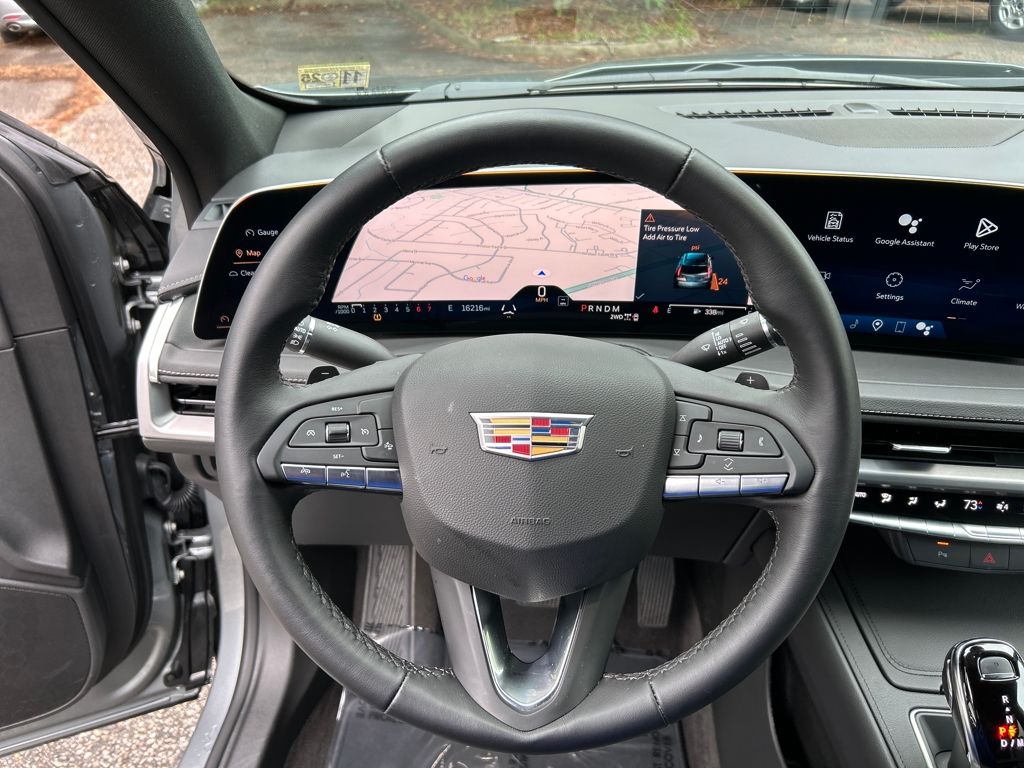 2025 Cadillac XT4 Premium Luxury photo 16