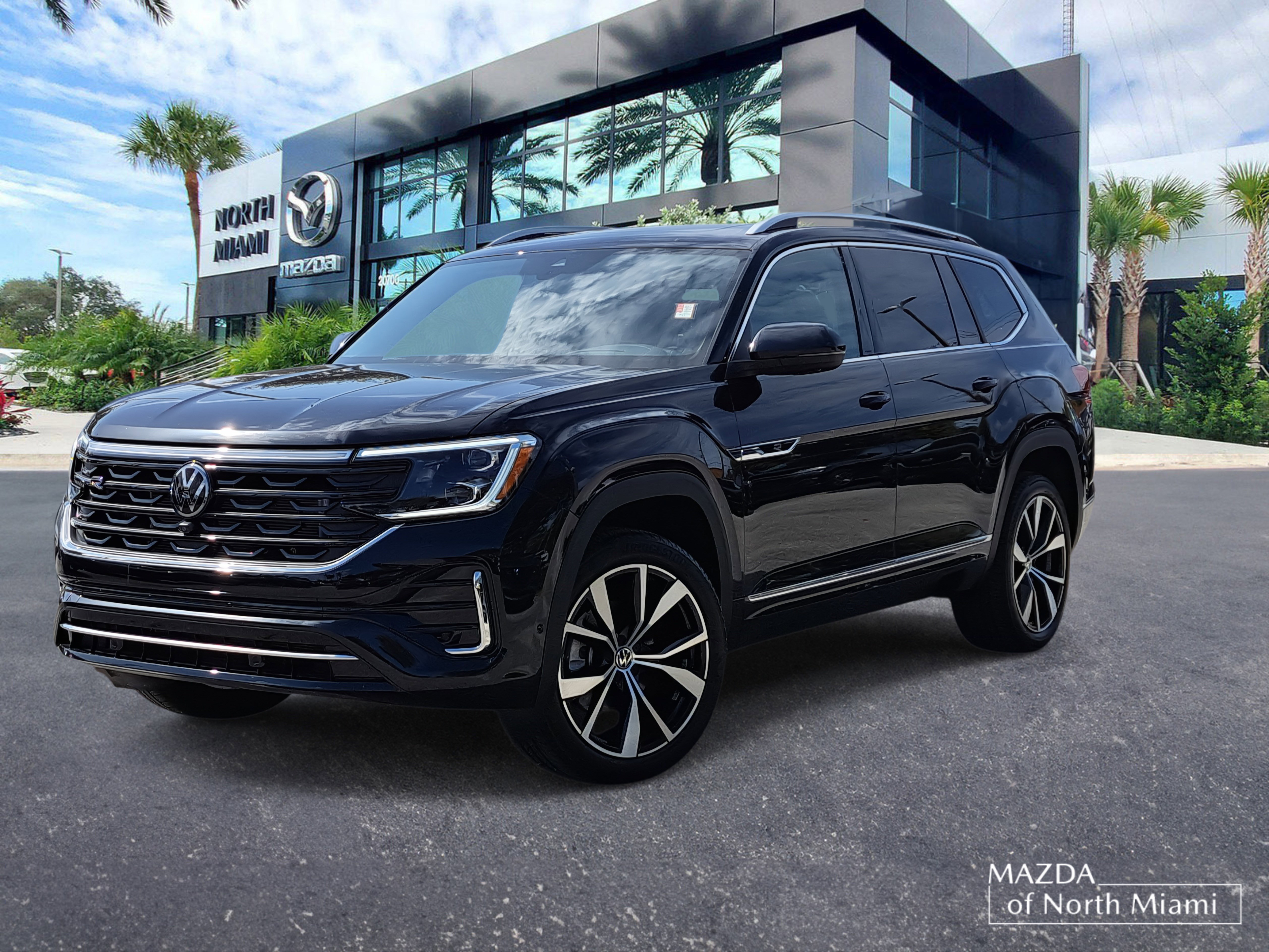 2024 Volkswagen Atlas SEL Premium R-Line's photo