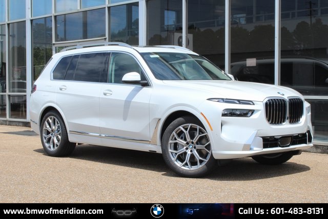 2026 BMW X7 40i's photo