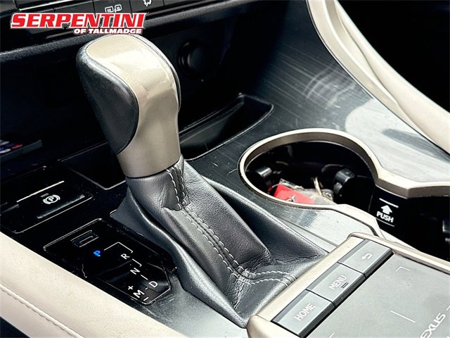 2020 Lexus RX 350 photo 16