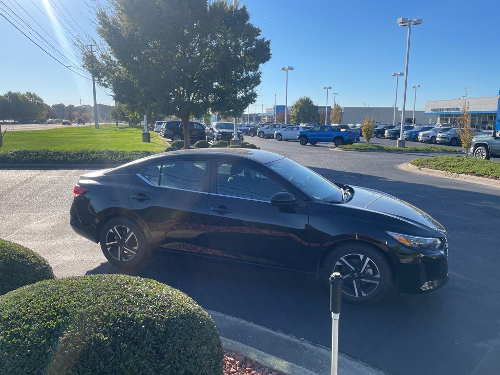 2024 Nissan Sentra SV photo 3