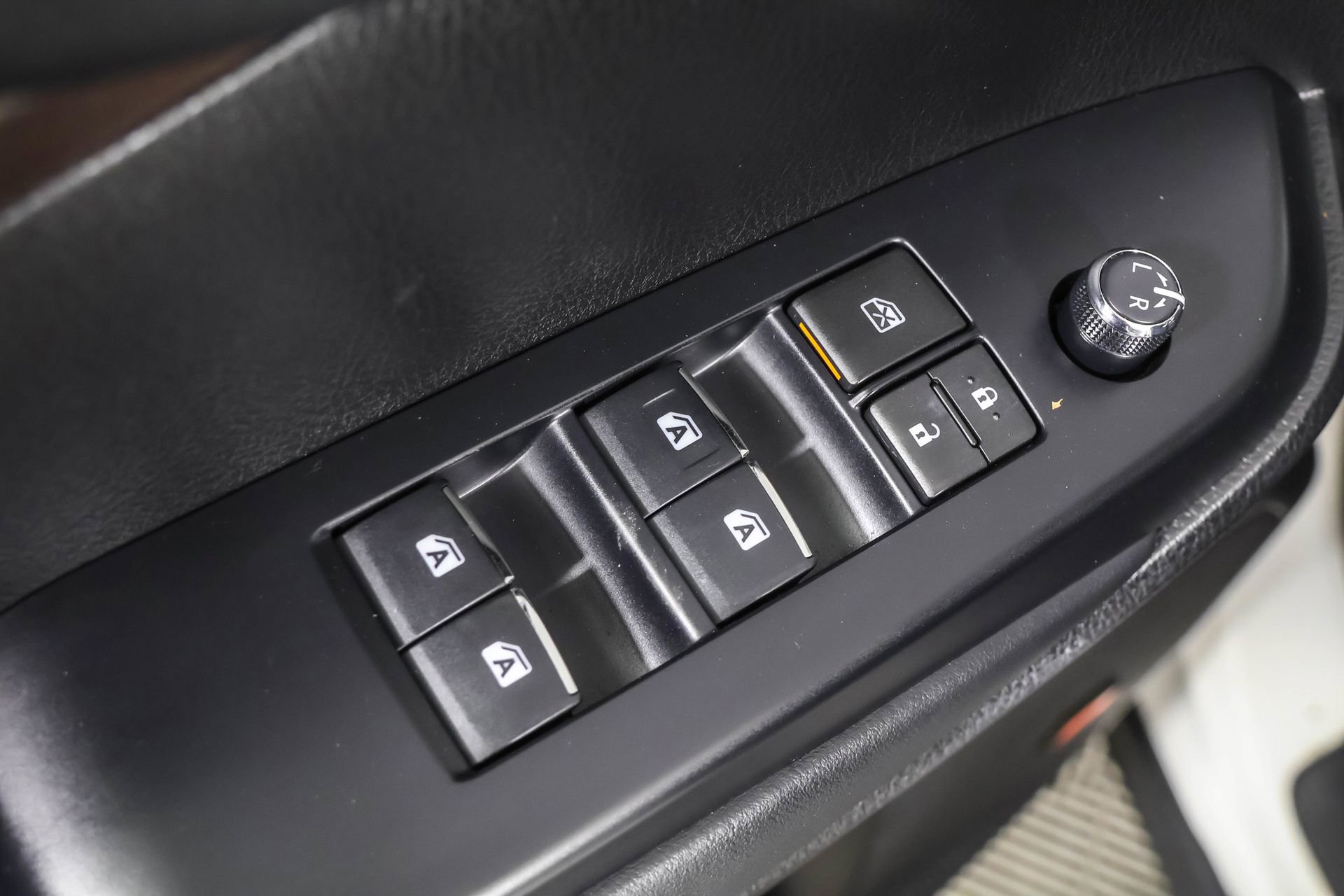 2019 Toyota Highlander Limited photo 24