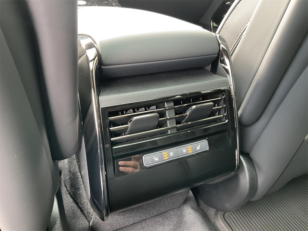 2025 Land Rover Range Rover Sport SE photo 19