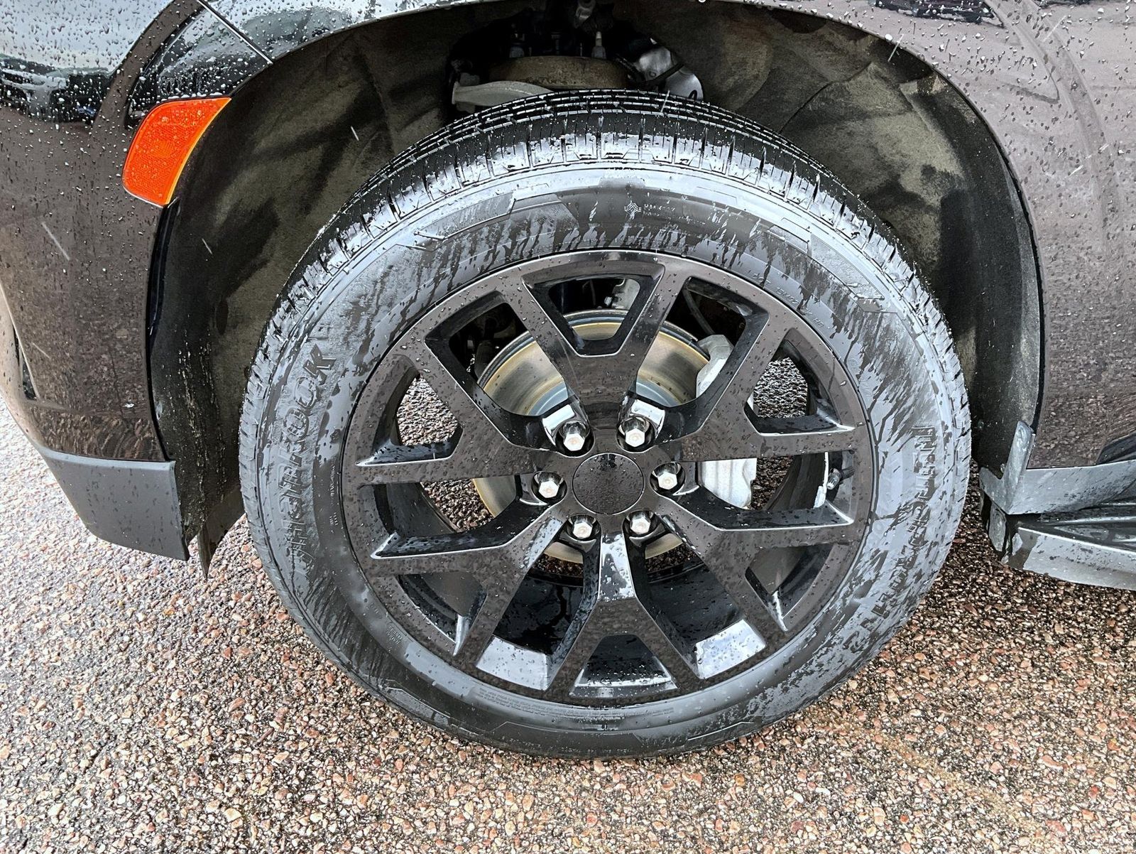 2021 Chevrolet Suburban LT photo 23