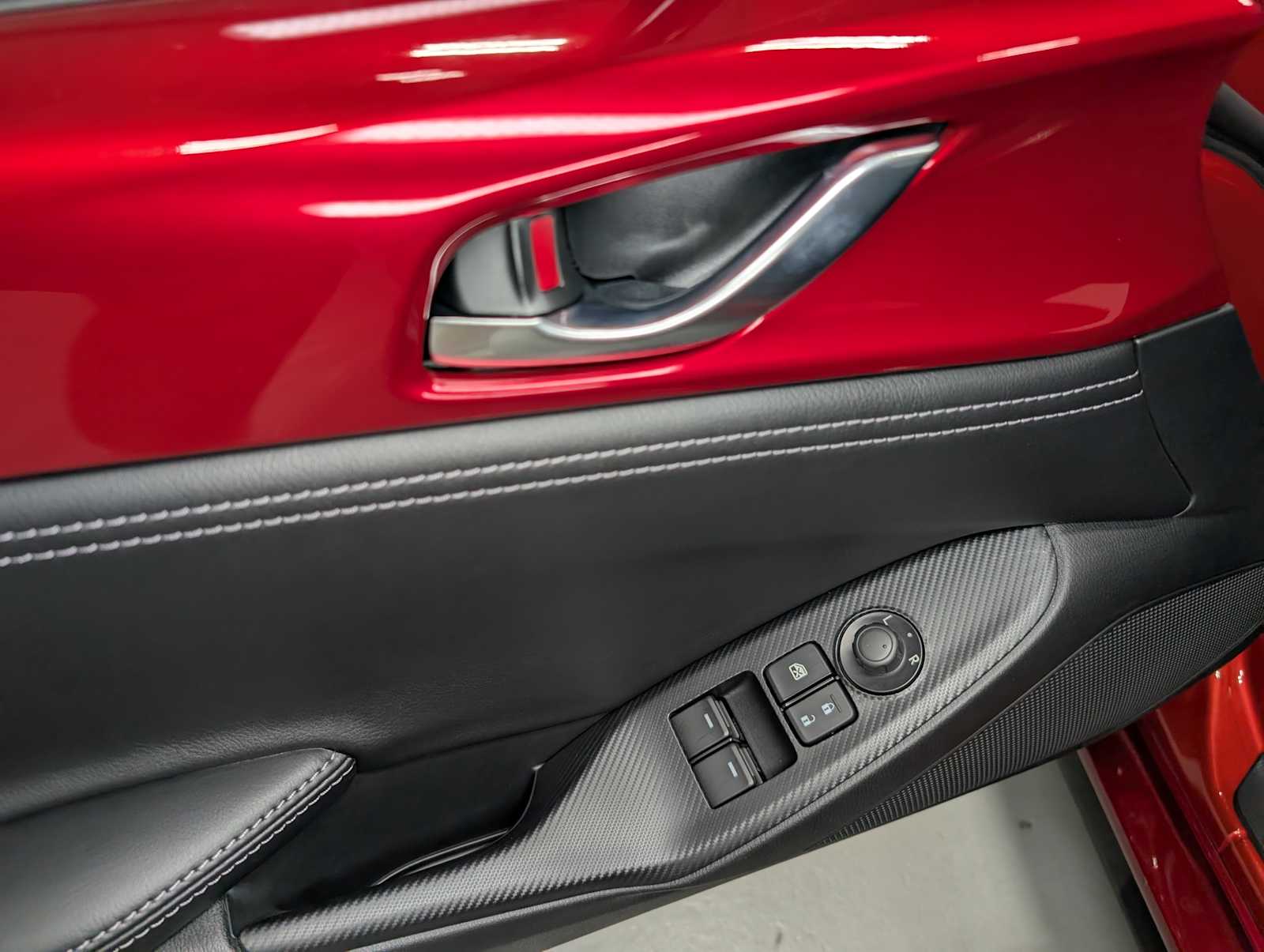 2024 Mazda MX-5 Miata Miata RF Grand Touring photo 29