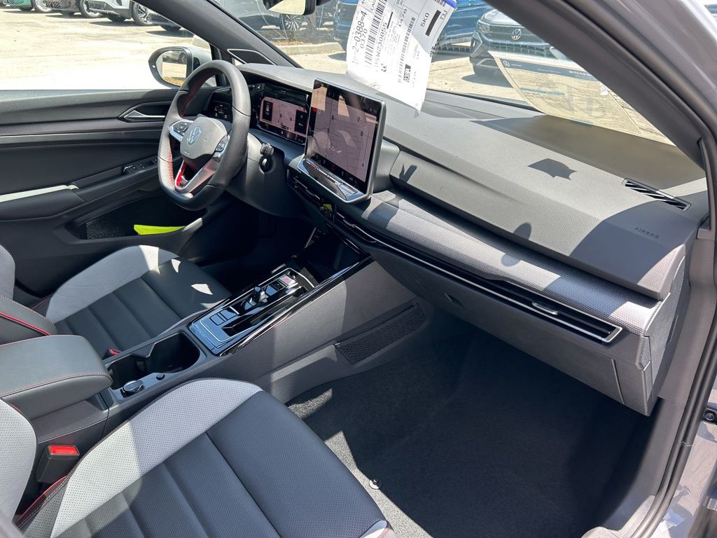 2025 Volkswagen Golf GTI SE photo 35