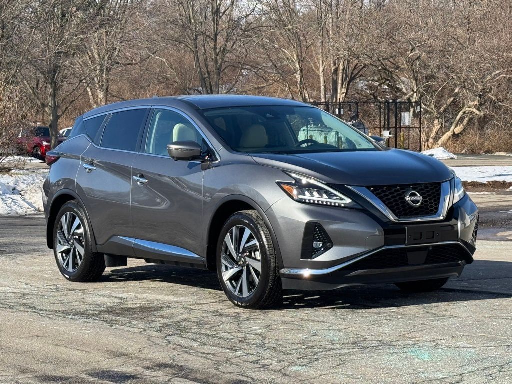 2024 Nissan Murano SL's photo