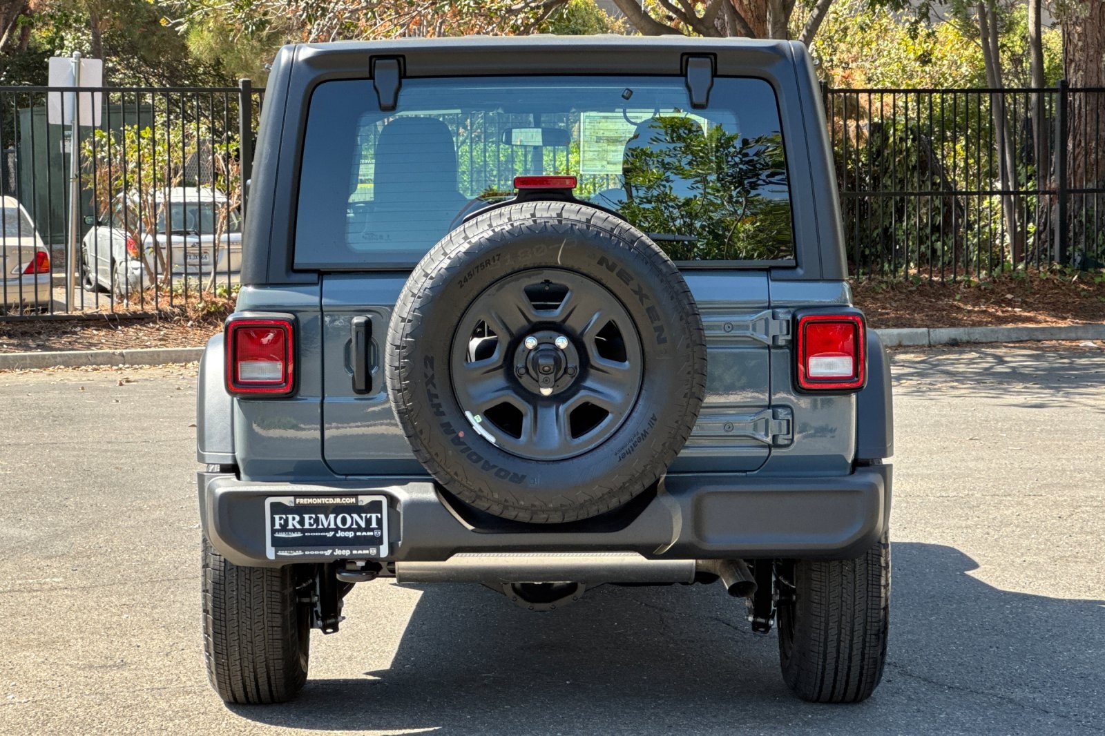 2025 Jeep Wrangler Sport photo 4