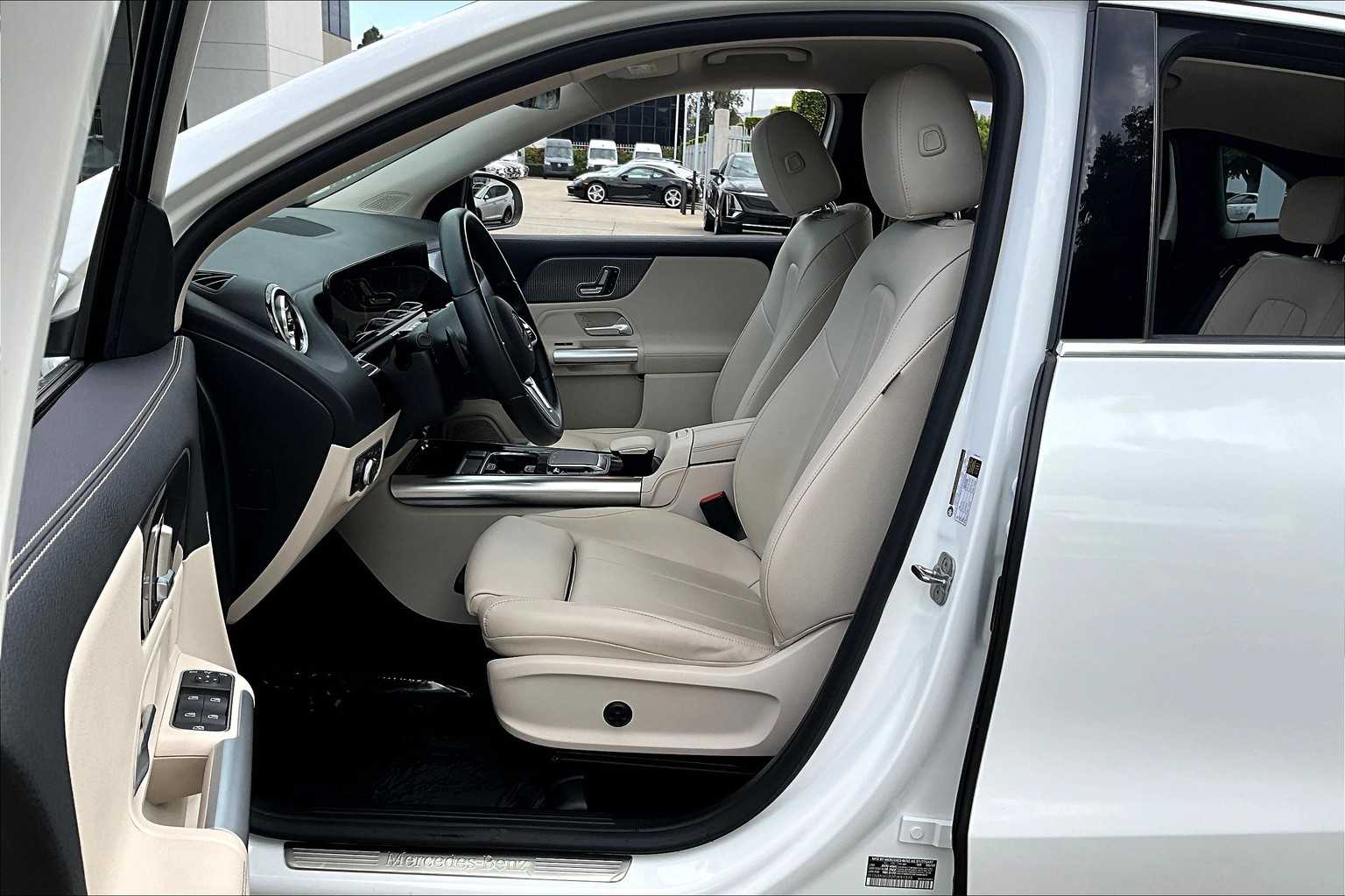 2023 Mercedes Benz GLA 250 photo 7