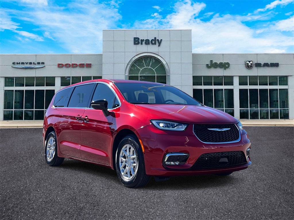2026 Chrysler Pacifica Select's photo