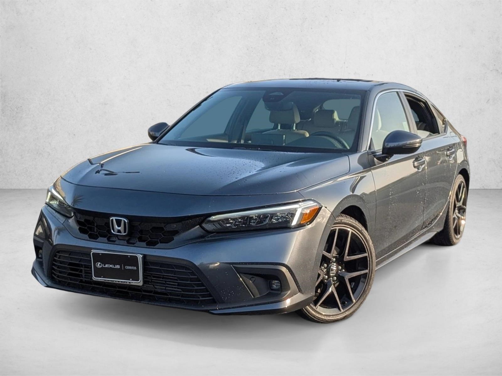 2024 Honda Civic Hatchback Sport Touring's photo