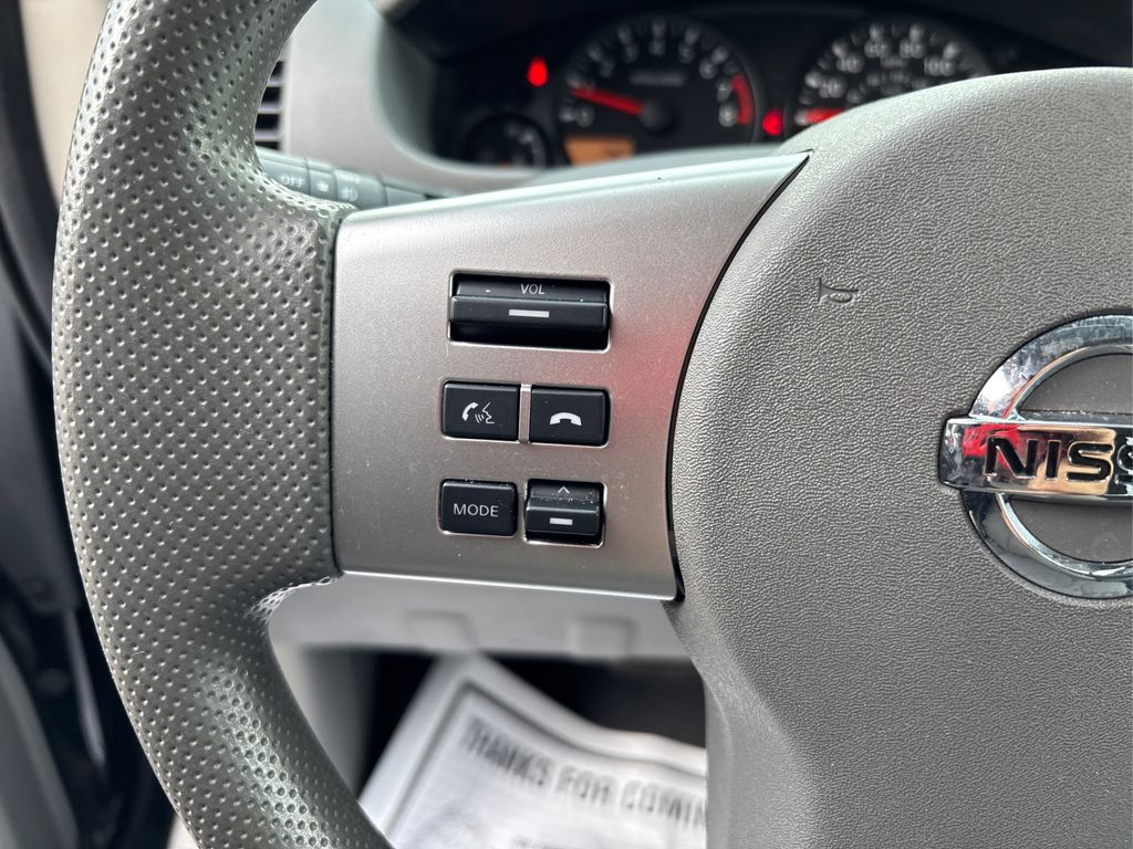 2020 Nissan Frontier SV photo 32