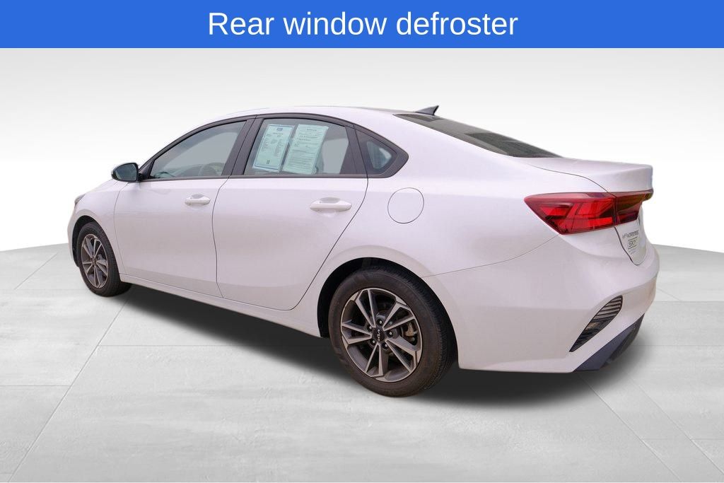 2023 Kia Forte LXS photo 4