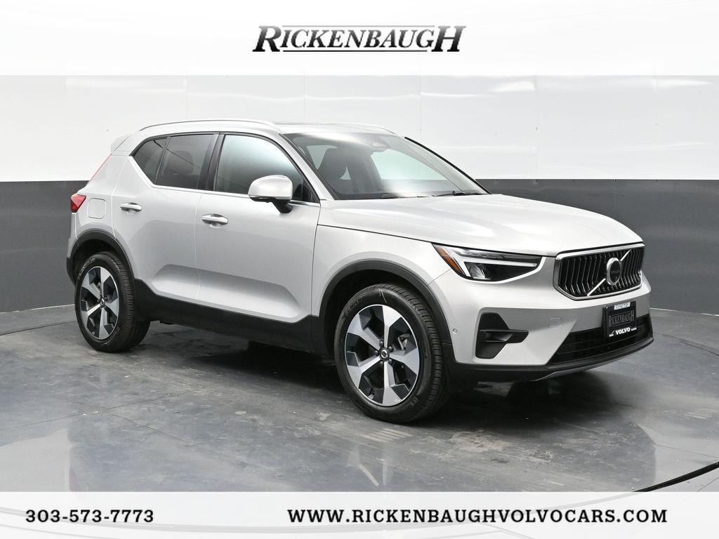 2025 Volvo XC40 Plus's photo