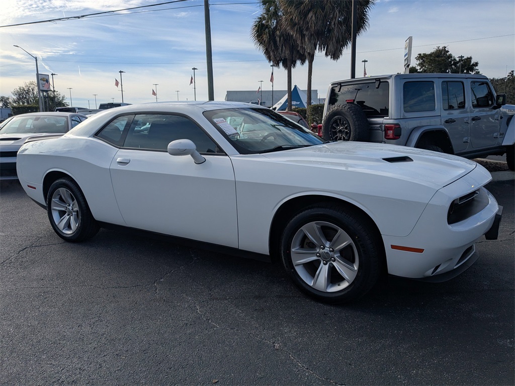 2023 Dodge Challenger SXT's photo