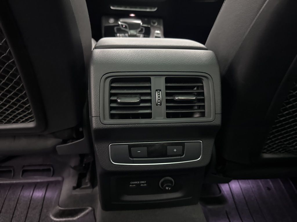 2021 Audi Q5 45 Premium Plus photo 16