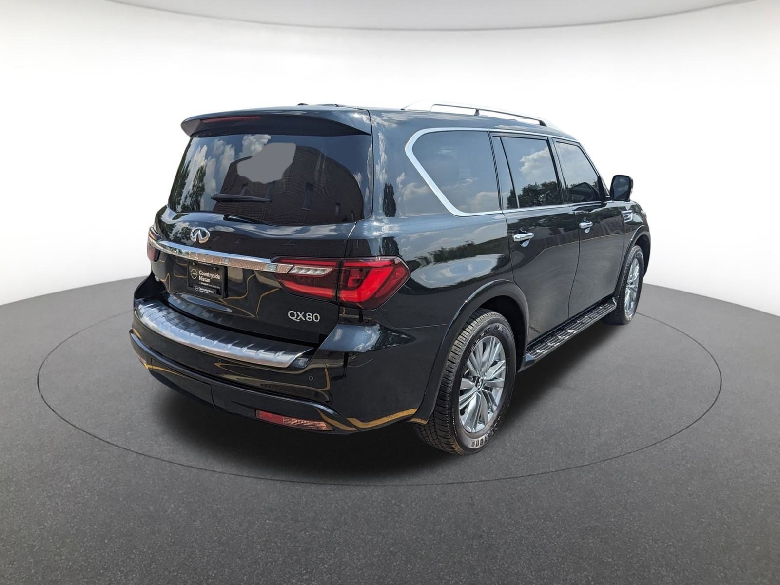 2024 Infiniti QX80 Luxe photo 4