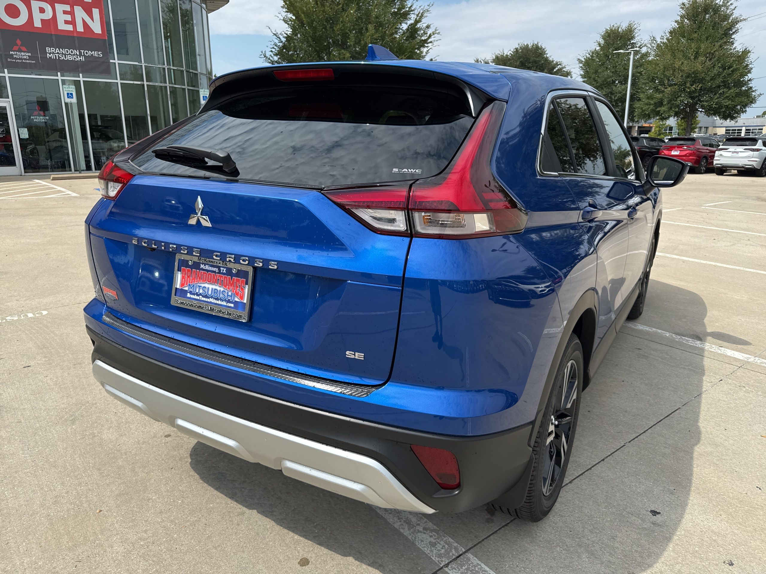 2026 Mitsubishi Eclipse SE photo 3