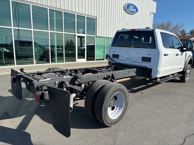 2023 Ford F-550 XLT photo 4