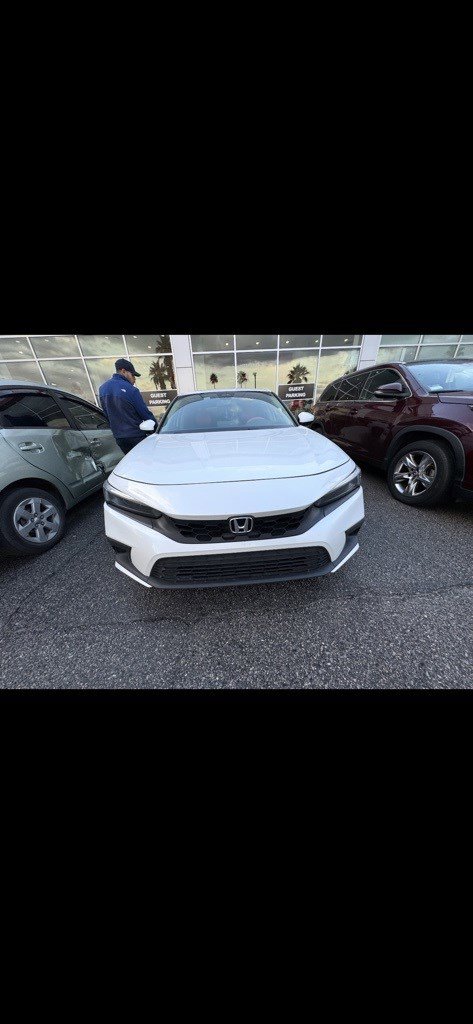 2024 Honda Civic Hatchback EX-L's photo