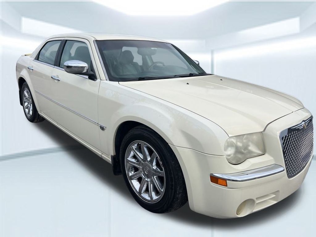 2005 Chrysler 300 C Base photo 6