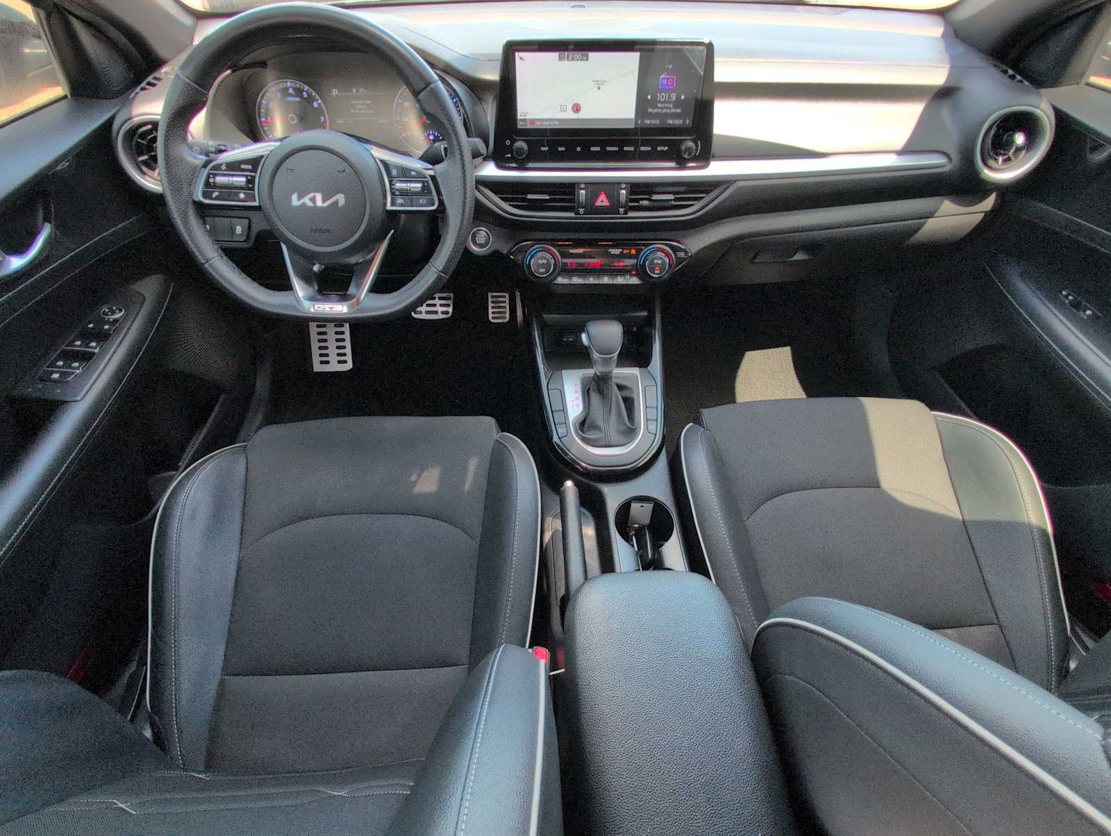 2022 Kia Forte GT-Line photo 20