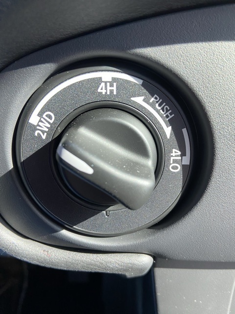 2024 Nissan Frontier SV Crew Cab photo 16
