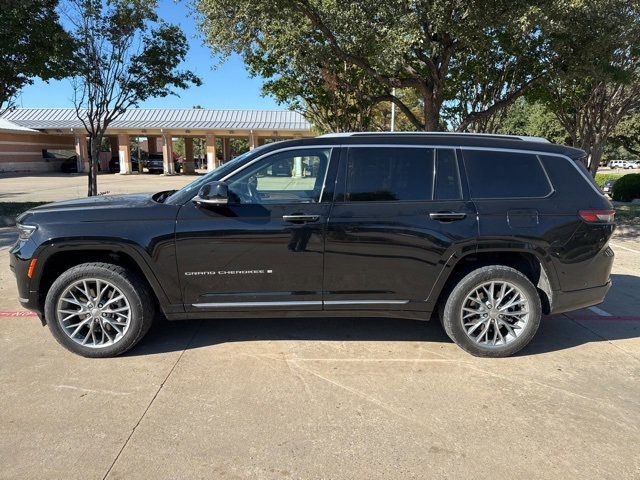 2022 Jeep Grand Cherokee L Summit photo 4