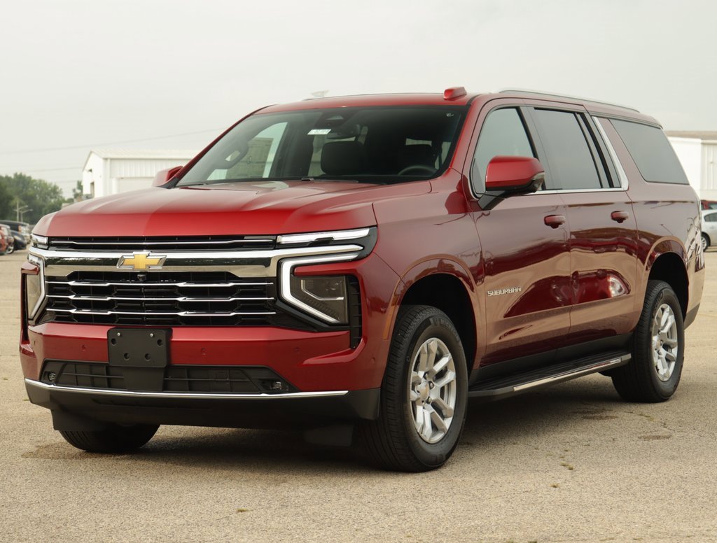 2025 Chevrolet Suburban LT photo 3