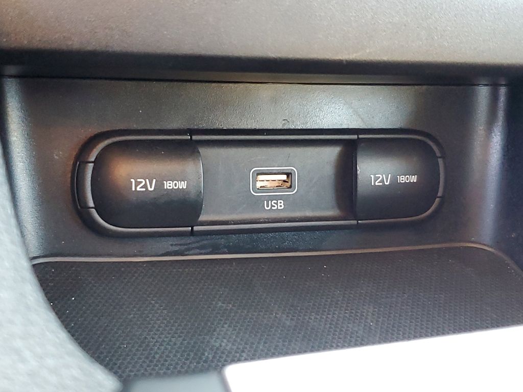 2023 Kia Forte LXS photo 22
