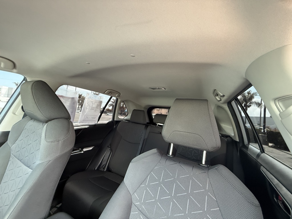2021 Toyota RAV4 XLE photo 20