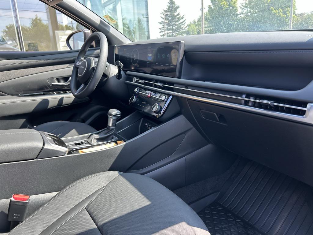 2025 Hyundai Santa Cruz SEL Activity photo 28