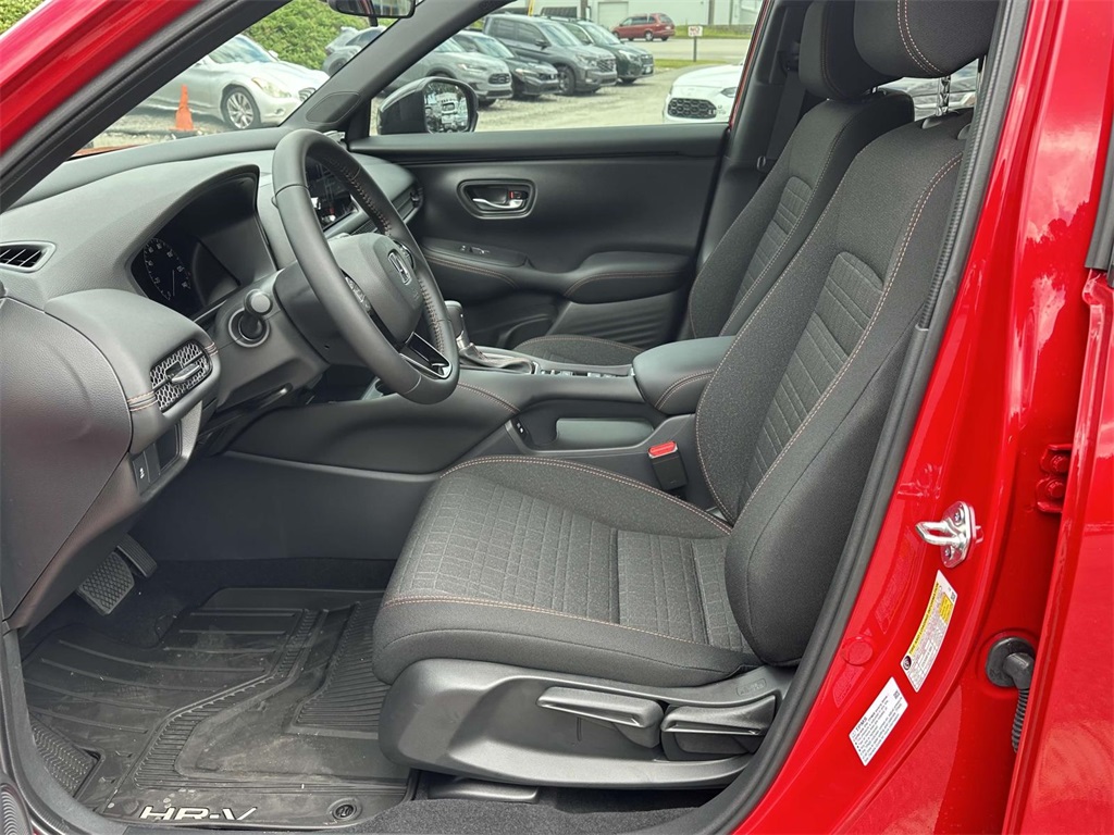 2026 Honda HR-V Sport photo 4